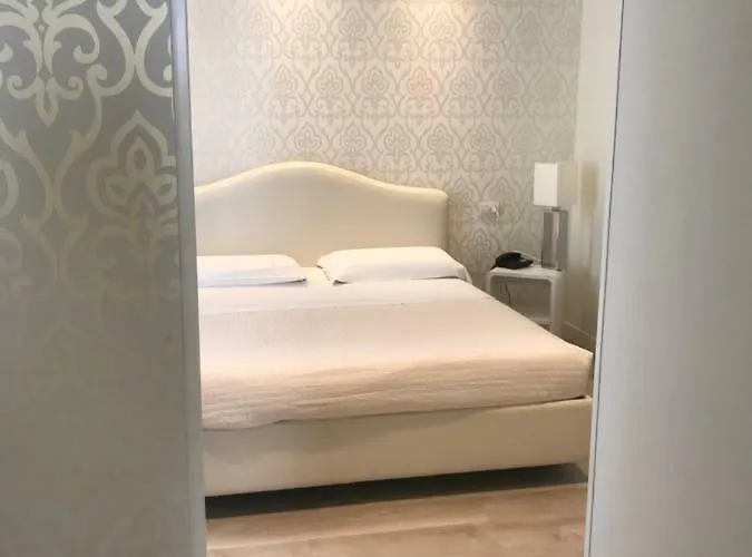 Aristeo Hotel 3*