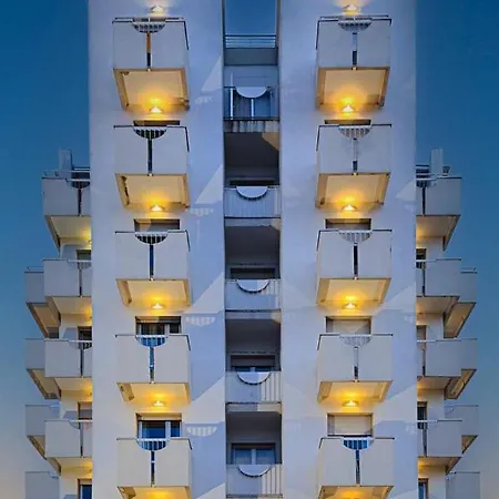 阿里斯蒂奥酒店